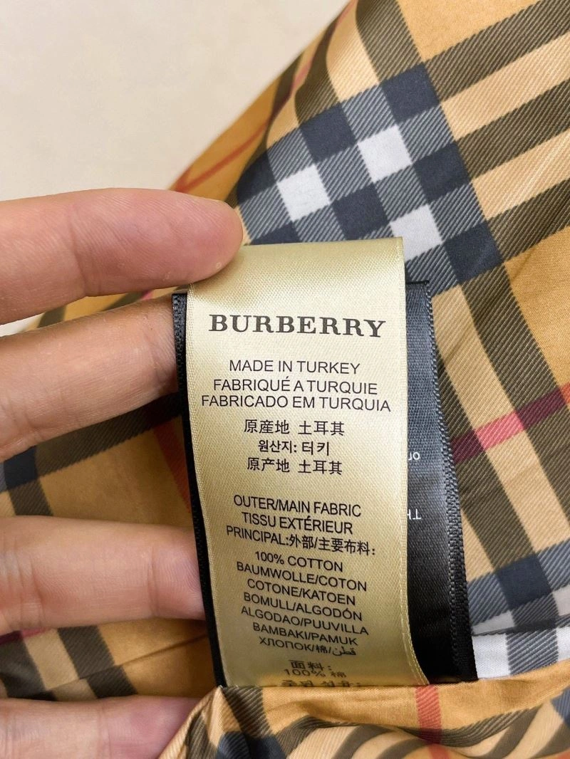Burberry Outwear Comfortable 102201