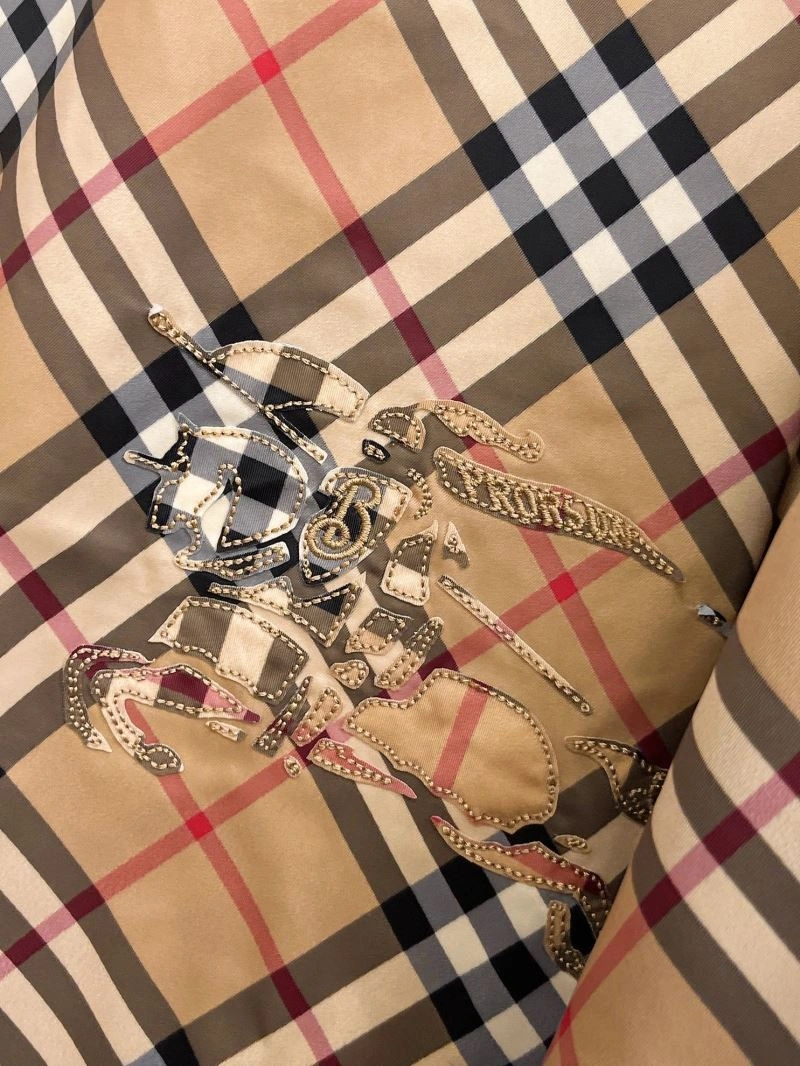 Burberry Outwear Sporty 102199