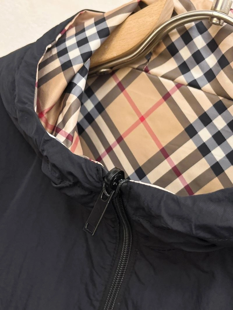 Burberry Outwear Sporty 102199
