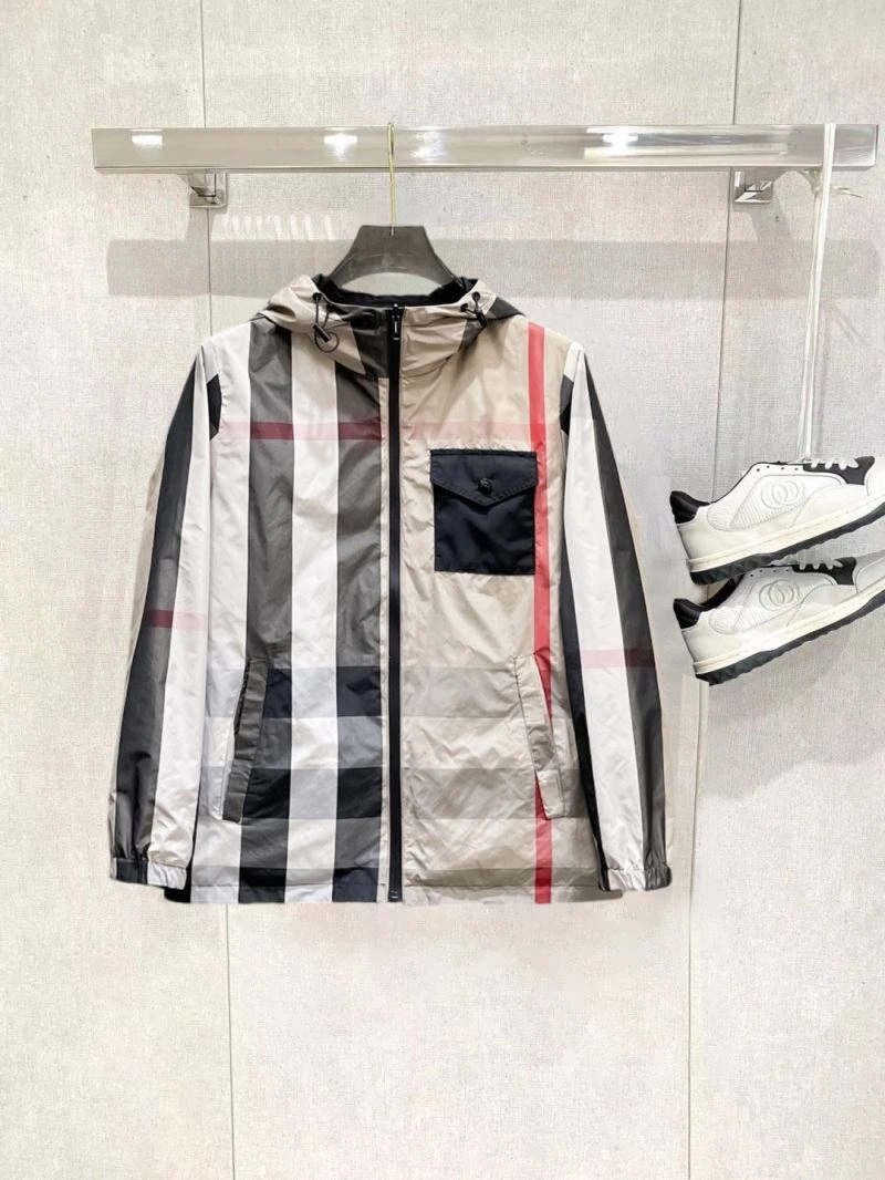 EyeCatching Burberry Outwear 102230