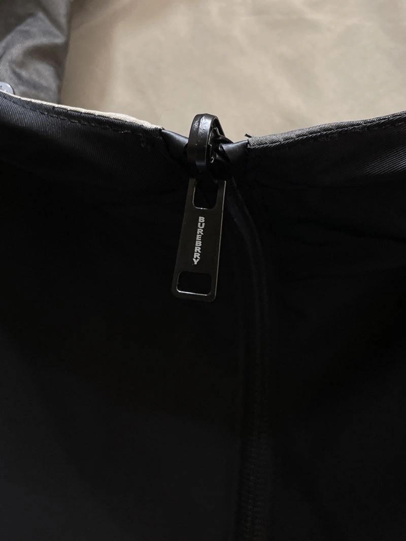 EyeCatching Burberry Outwear 102230