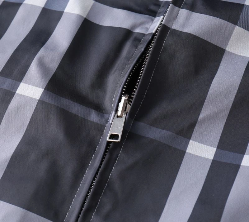 Burberry Outwear Effortless 102194