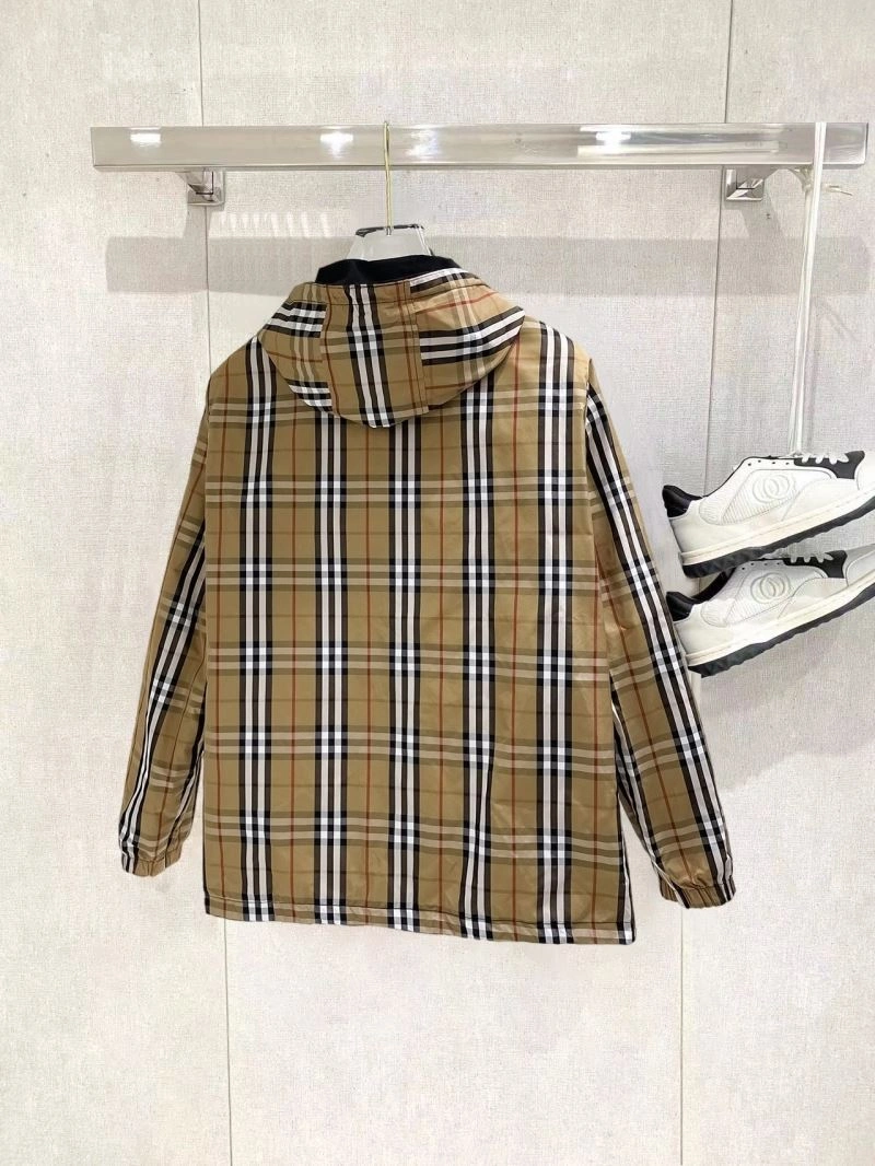 Burberry Outwear Snug 102196