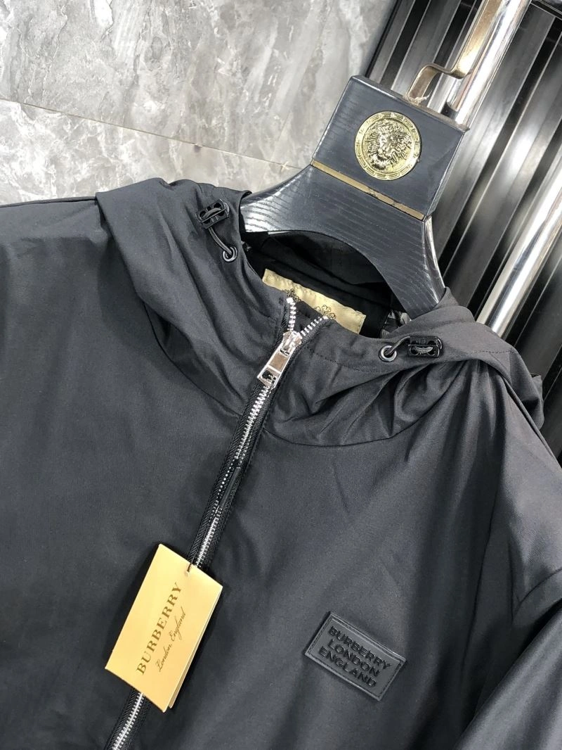 Seasonal Burberry Outwear 102188