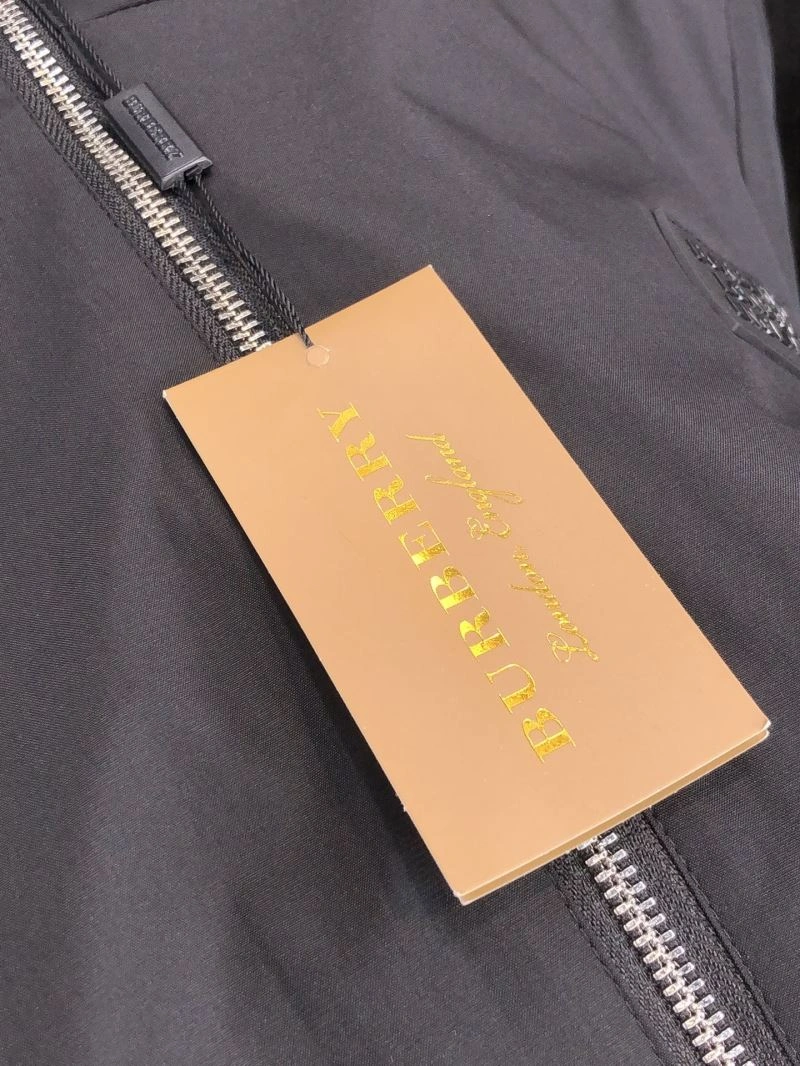 Seasonal Burberry Outwear 102188