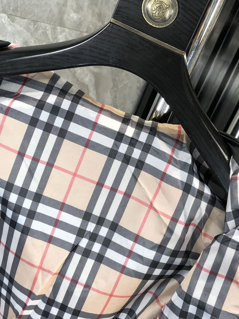 Burberry Outwear Fashionable 102173