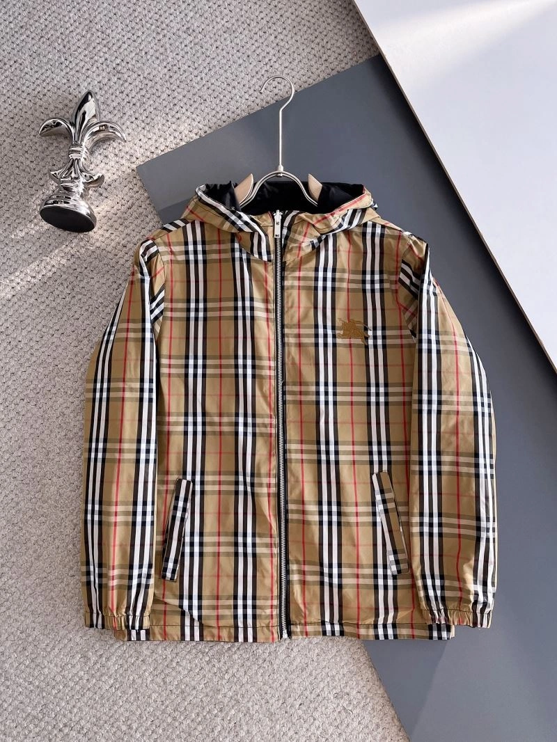 Burberry Outwear Lightweight 102189