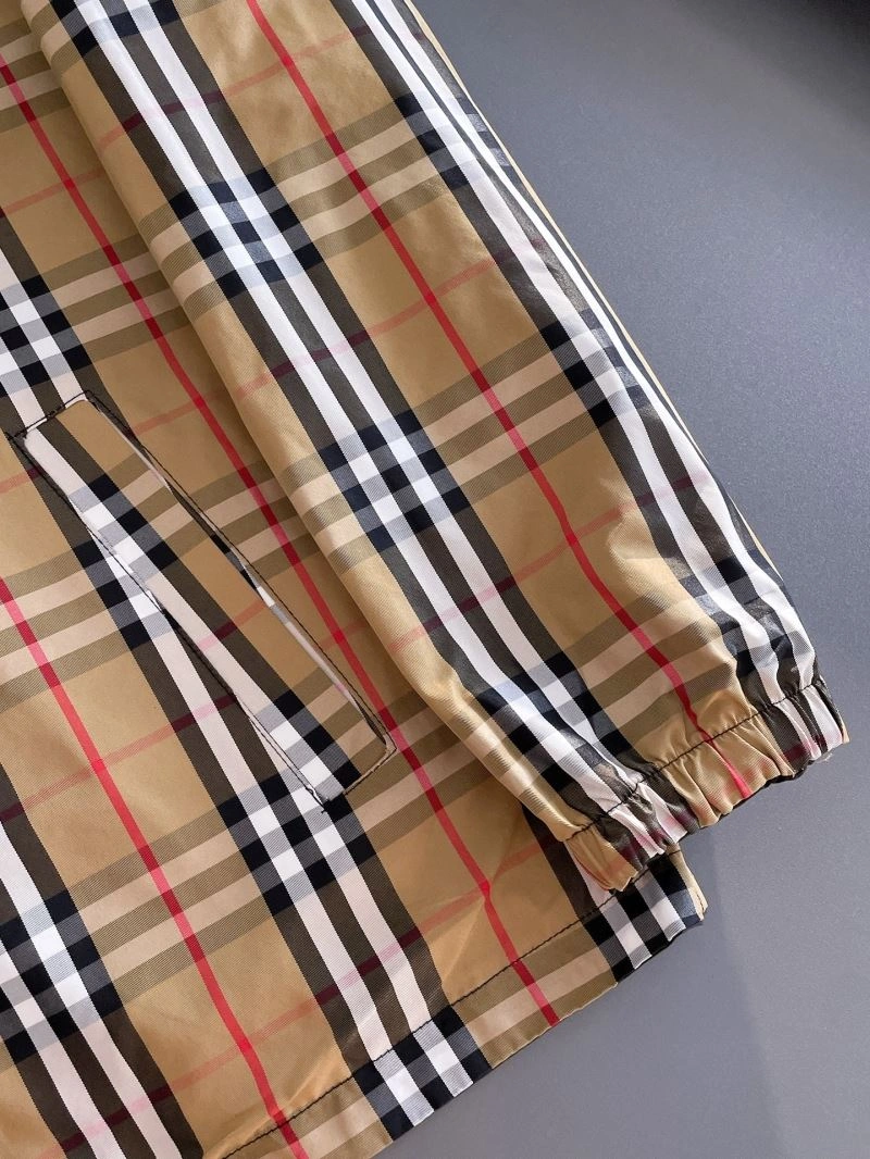 Burberry Outwear Lightweight 102189