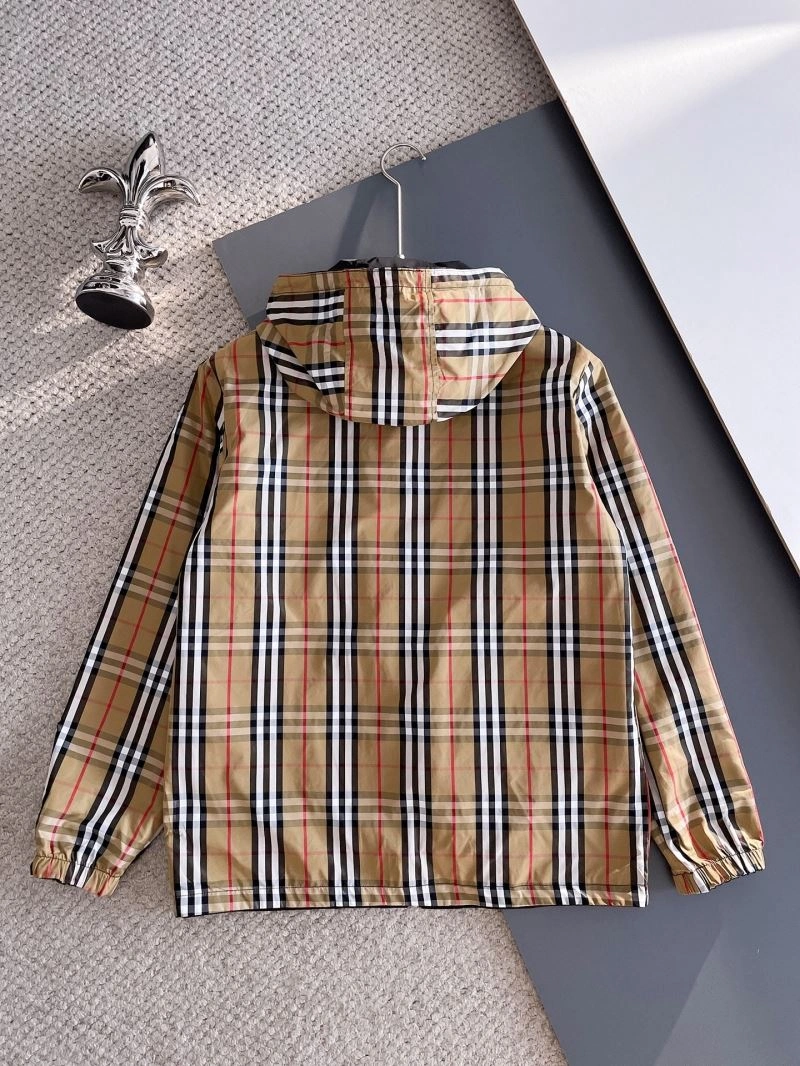 Burberry Outwear Lightweight 102189