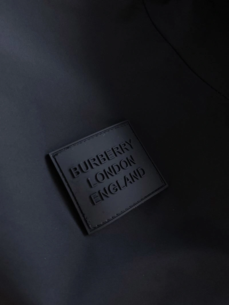 Burberry Outwear Lightweight 102189