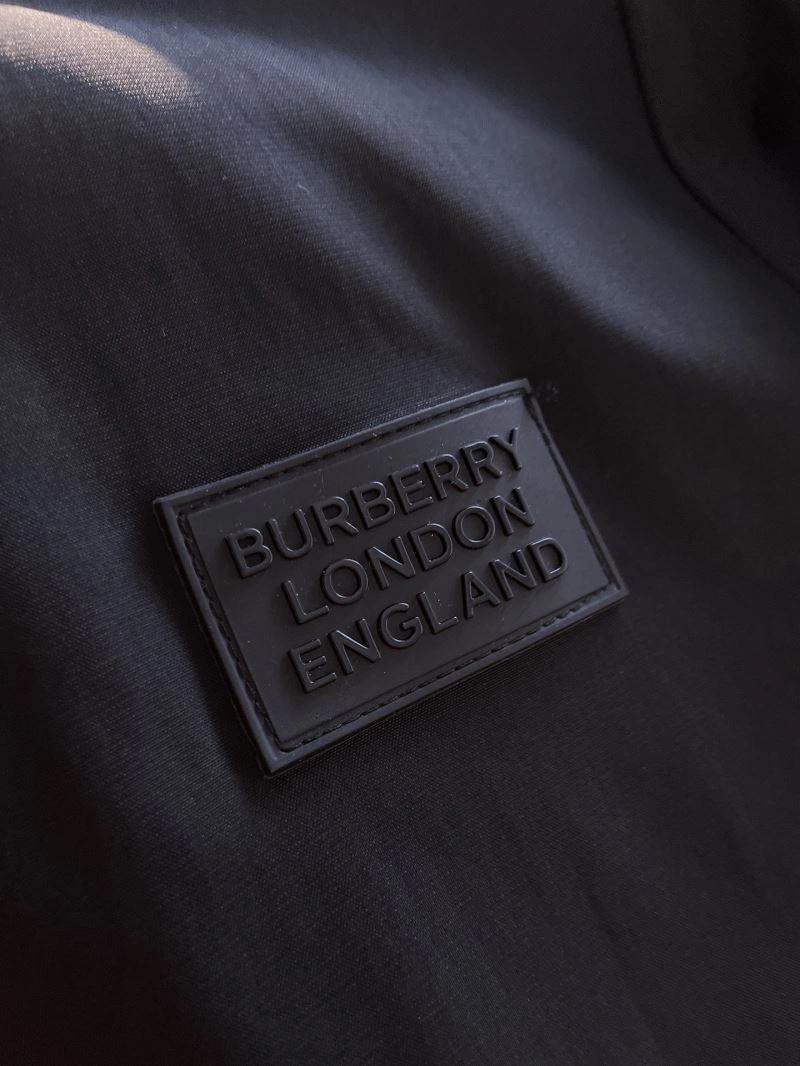 Burberry Outwear Trendsetting 102178