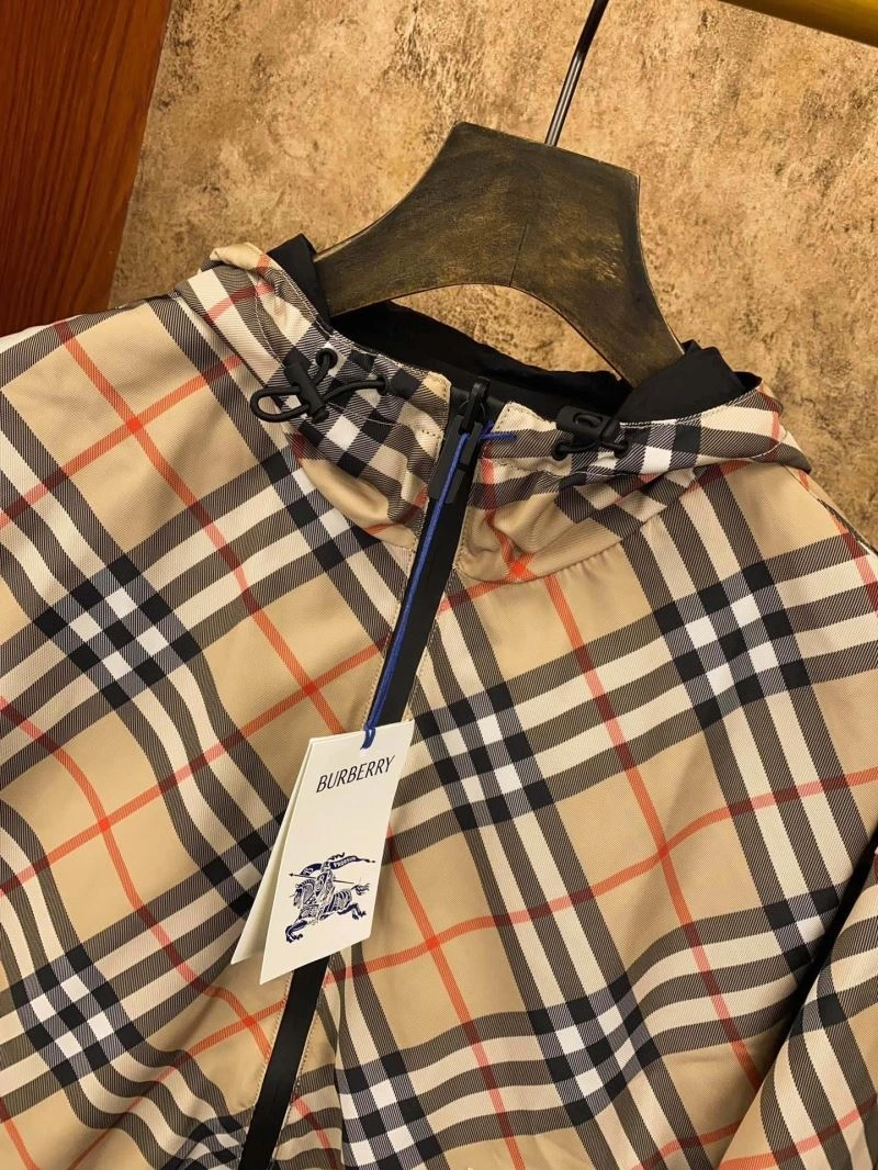 Burberry Outwear Unisex 102259