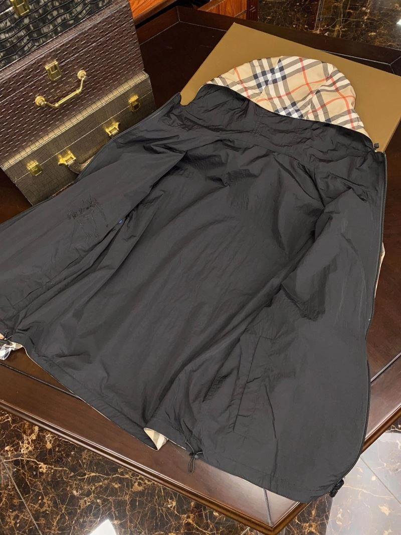 Burberry Outwear Unisex 102259