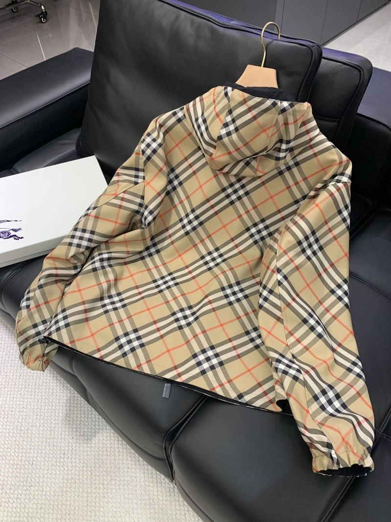 FlexibleFit Burberry Outwear 102183