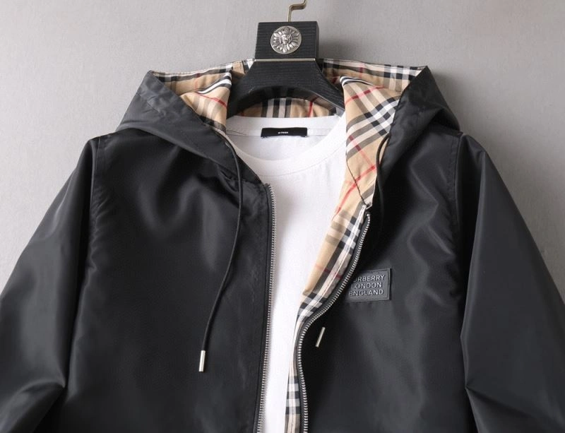 Youthful Burberry Outwear 102186