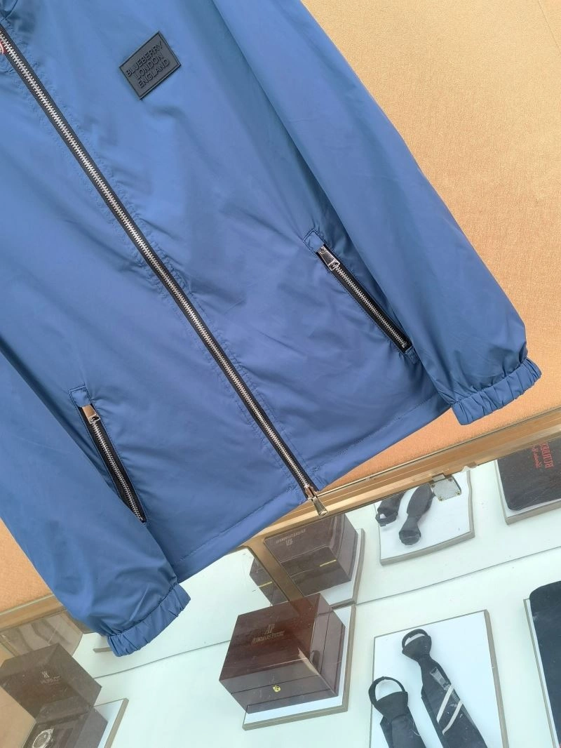 TechFriendly Burberry Outwear 102205