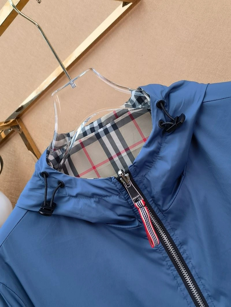 TechFriendly Burberry Outwear 102205