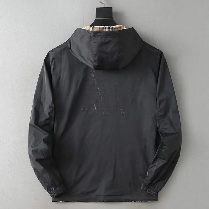 Elegant Burberry Outwear 102170