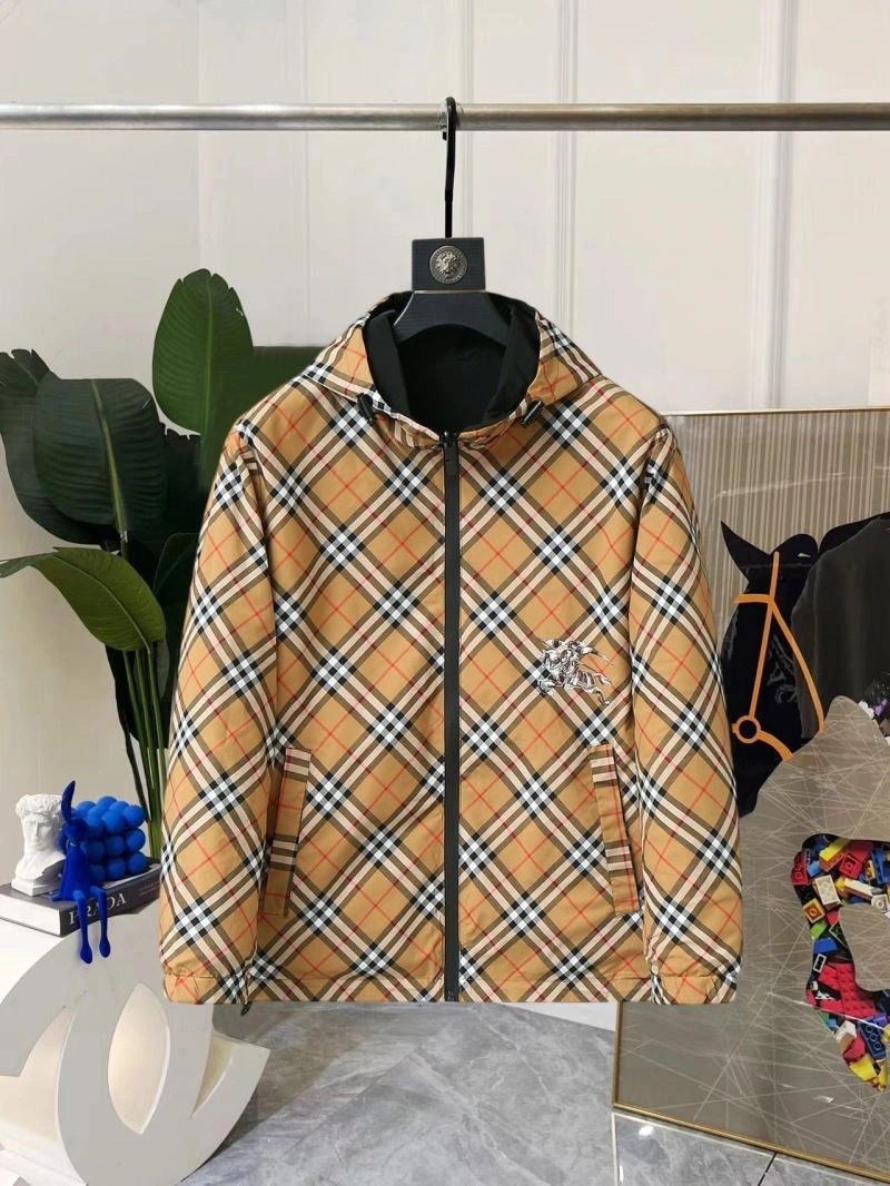 Burberry Outwear Resilient 102169