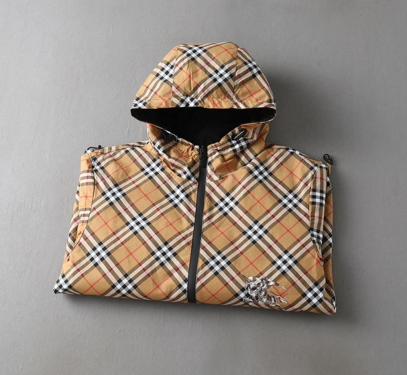 Burberry Outwear Resilient 102169