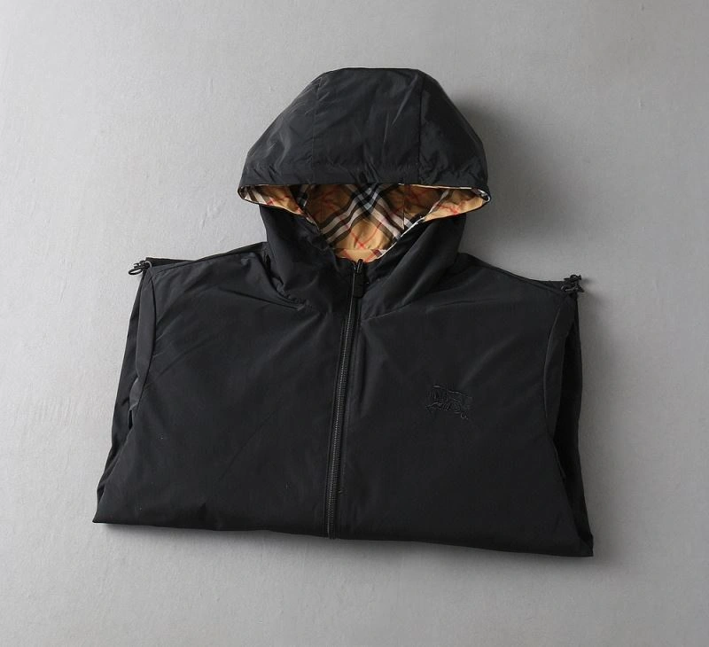 Burberry Outwear Resilient 102169