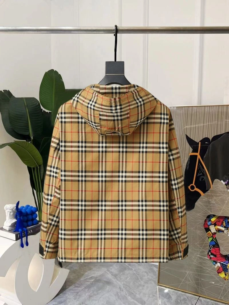 Attractive Burberry Outwear 102168