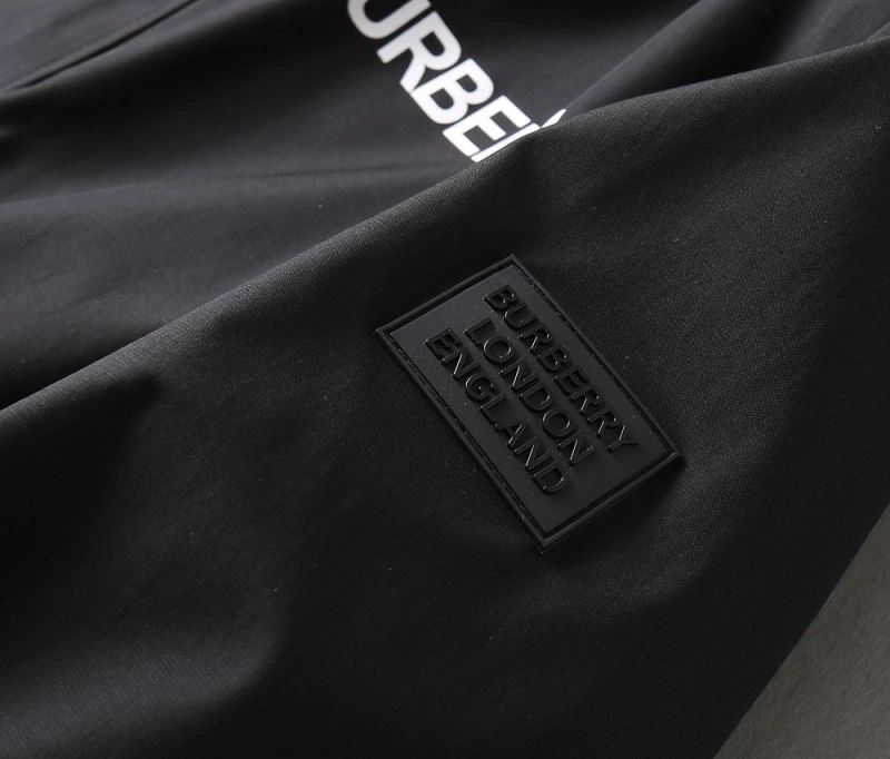 Modern Burberry Outwear 102163