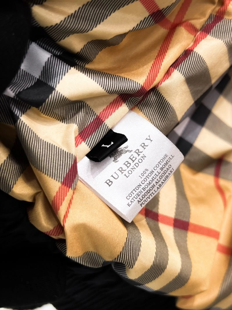 Burberry Outwear SunProtective 102165
