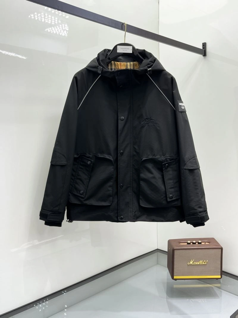 Durable Burberry Outwear 102162