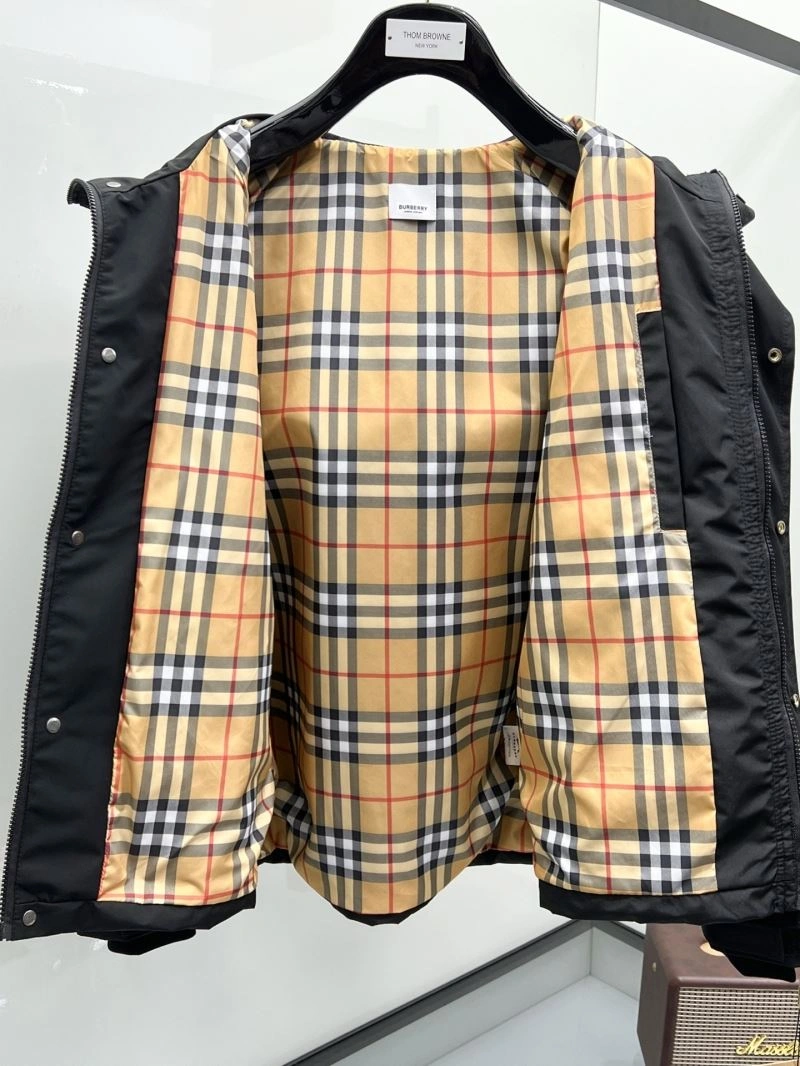 Durable Burberry Outwear 102162