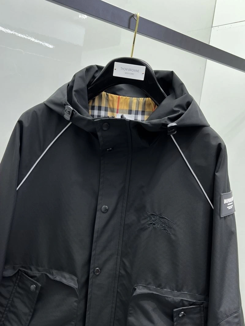 Durable Burberry Outwear 102162