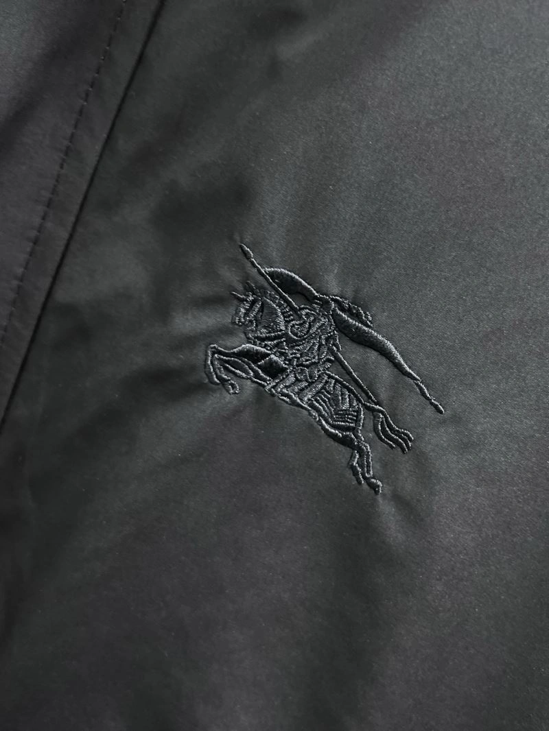 Durable Burberry Outwear 102162