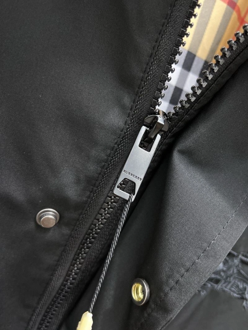 Durable Burberry Outwear 102162