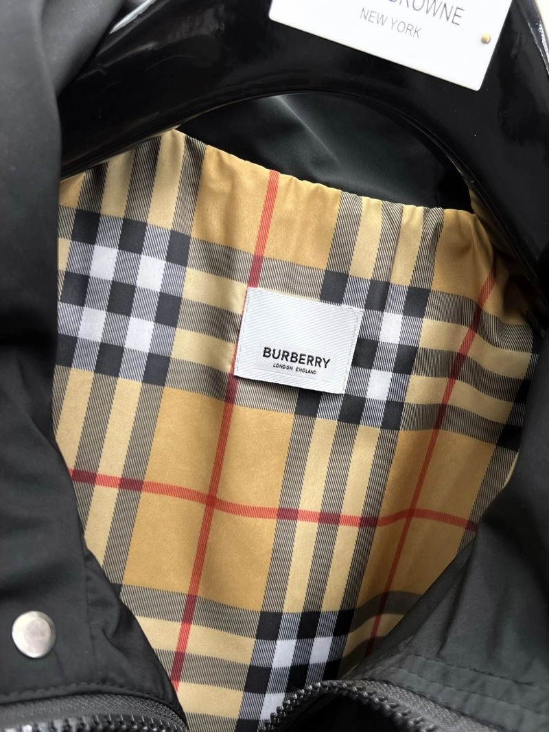 Durable Burberry Outwear 102162