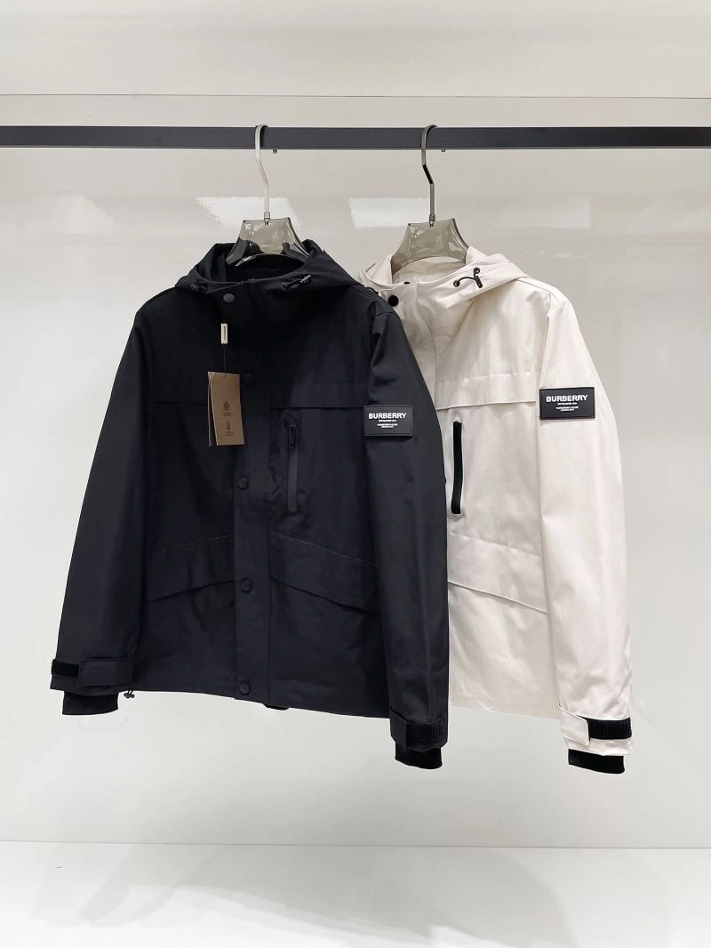 Burberry Outwear OdorResistant 102161