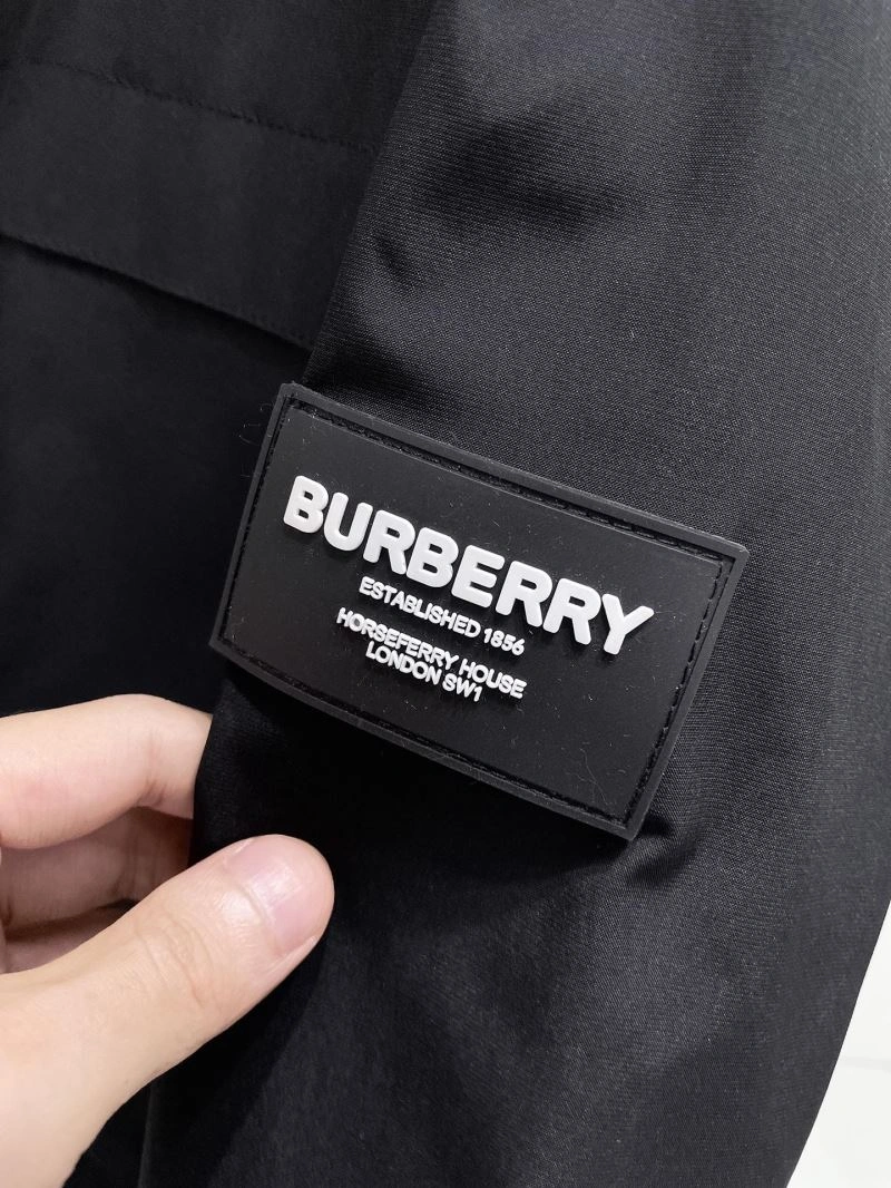 Burberry Outwear OdorResistant 102161