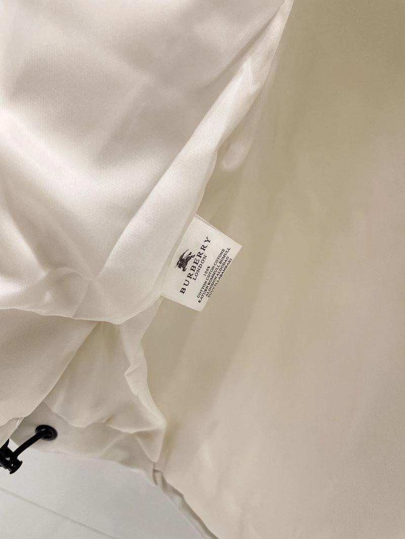 Burberry Outwear Premium 102160