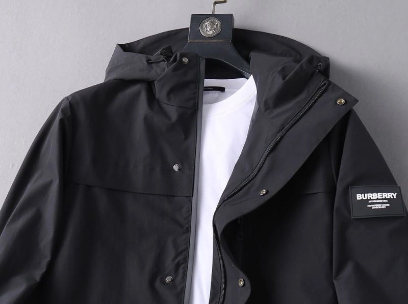 Premium Burberry Outwear 102154