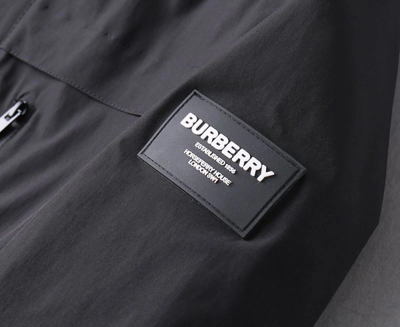 Premium Burberry Outwear 102154