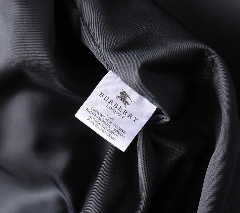 Premium Burberry Outwear 102154