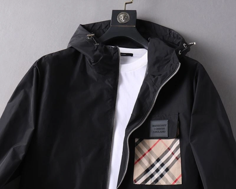 Burberry Outwear WaterResistant 102191