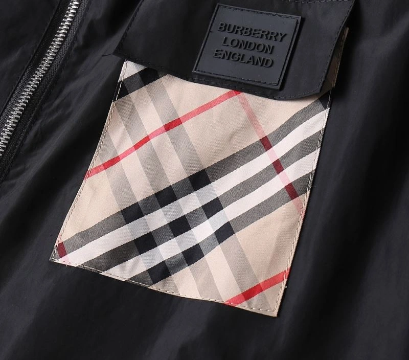 Burberry Outwear WaterResistant 102191