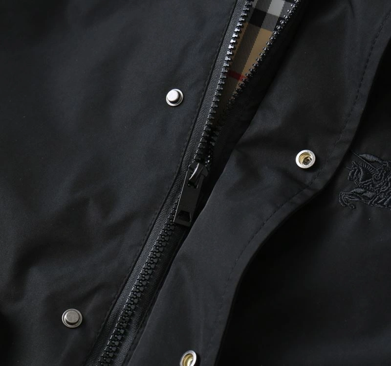 Burberry Outwear MultiPurpose 102225