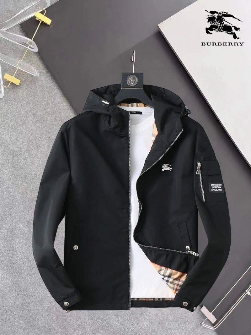 ComfortFit Burberry Outwear 102159