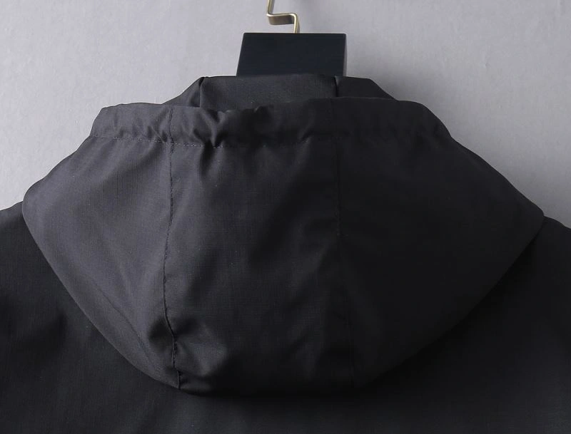 Burberry Outwear Practical 102142