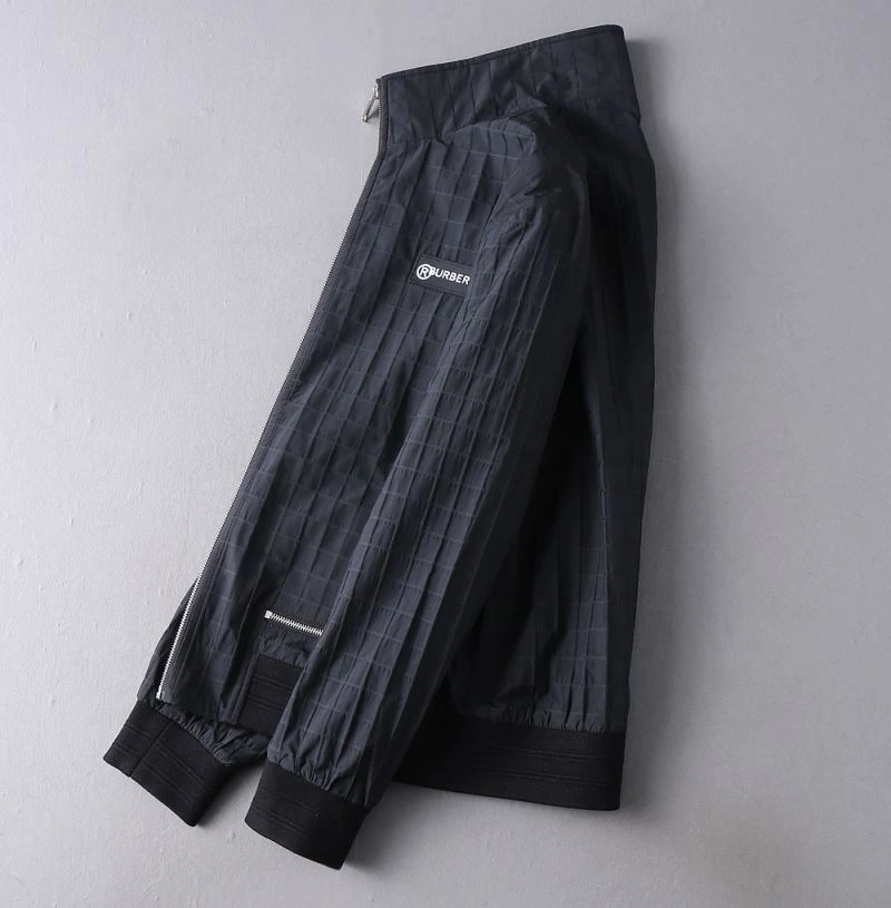 Elegant Burberry Outwear 102143