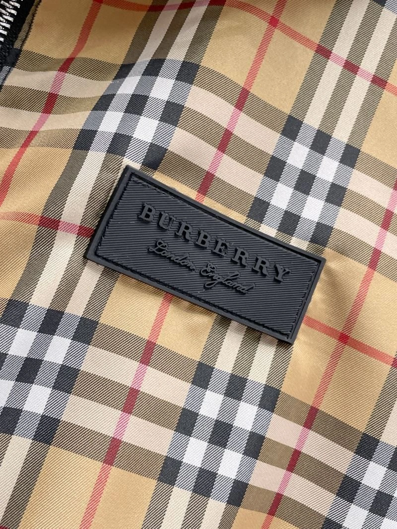 Fashionable Burberry Outwear 102136