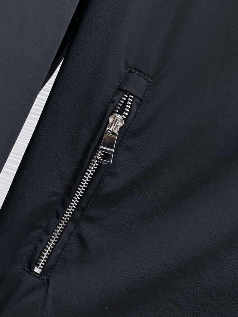 Burberry Outwear GoAnywhere 102133