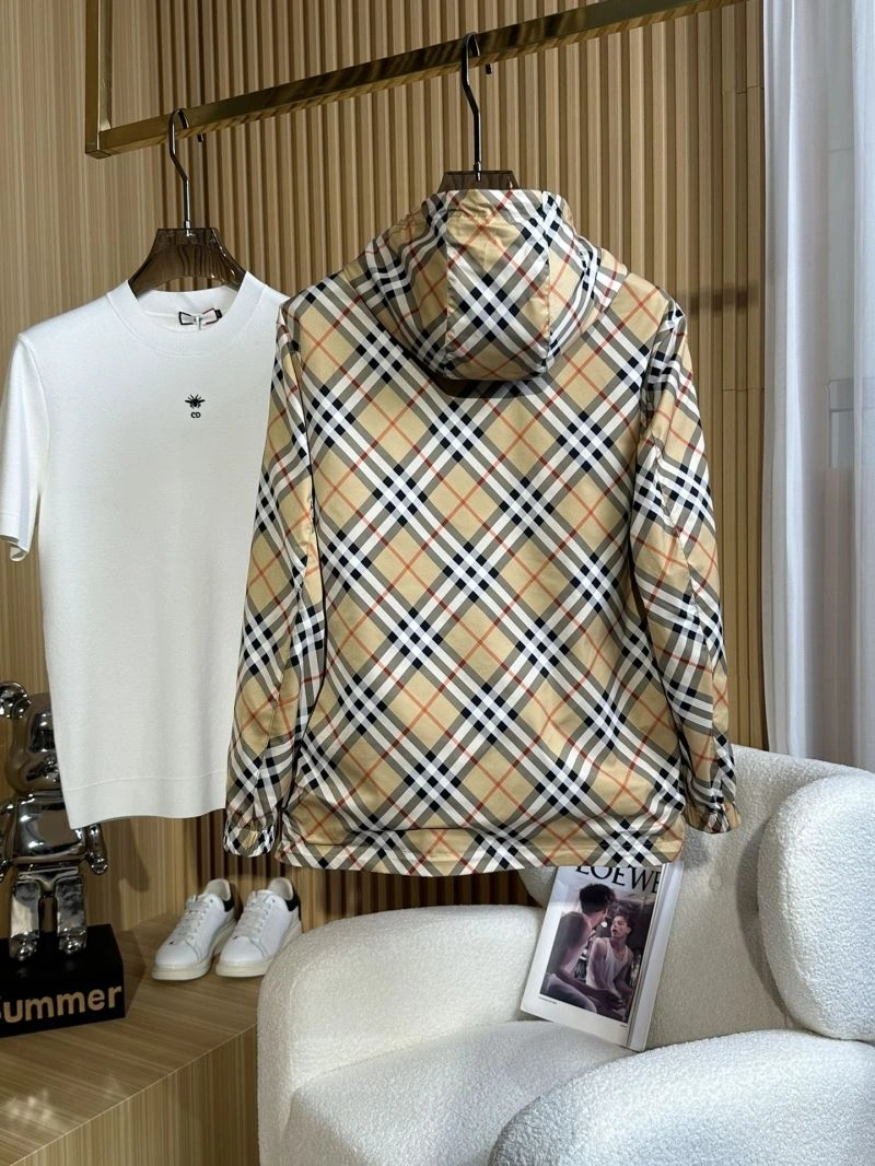 Youthful Burberry Outwear 102129