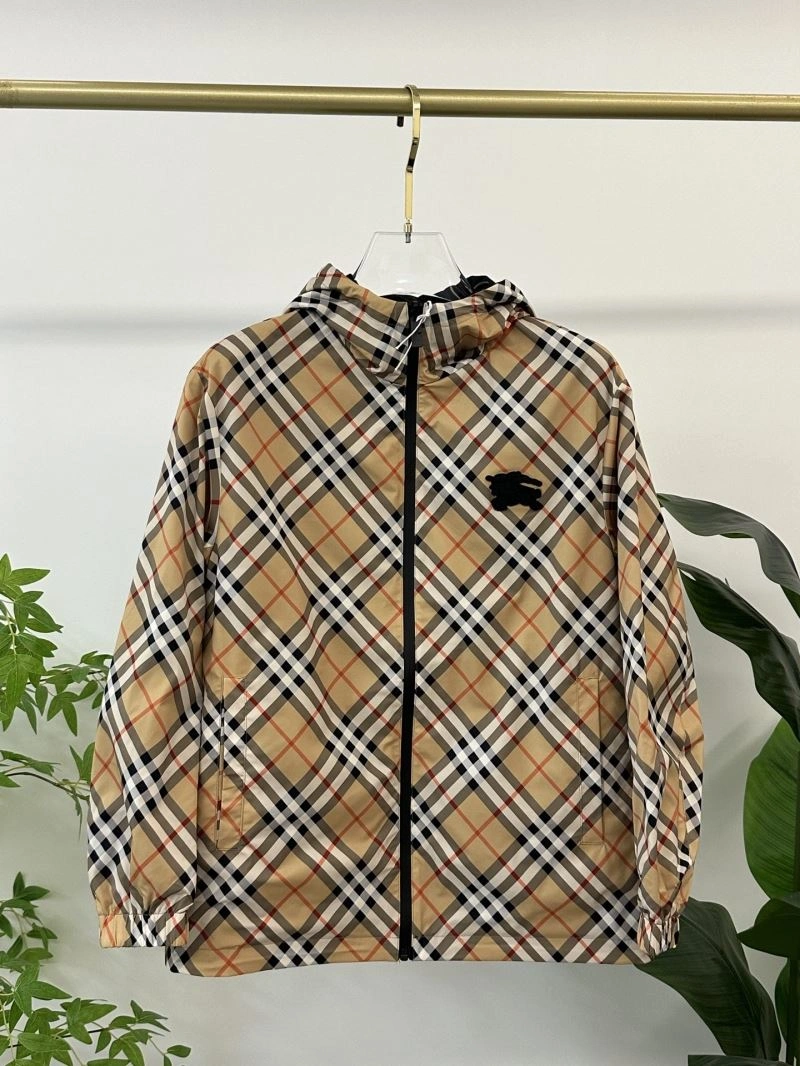 OnTrend Burberry Outwear 102131